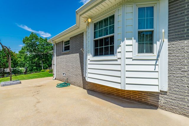 305 Battlefield Circle, Ringgold, GA 30736