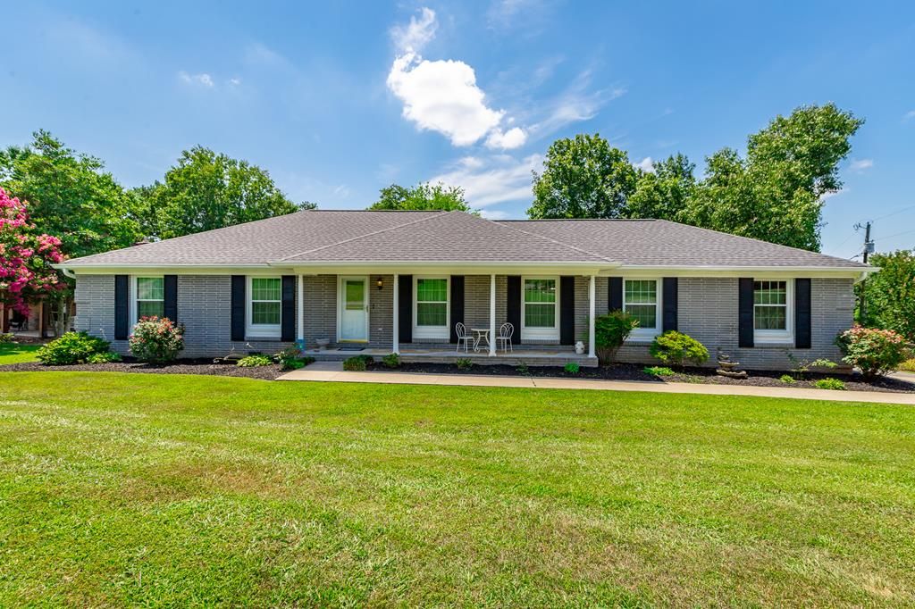 305 Battlefield Circle, Ringgold, GA 30736