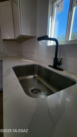 13242 N Flintlock Road, Marana, AZ 85653