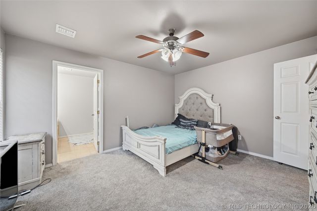 1005 W 21st Street, Claremore, OK 74017