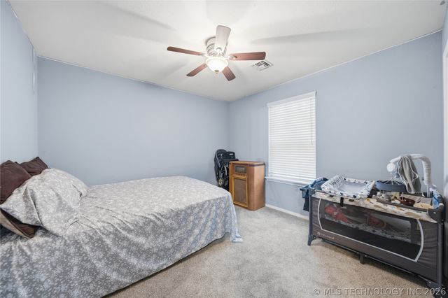 1005 W 21st Street, Claremore, OK 74017