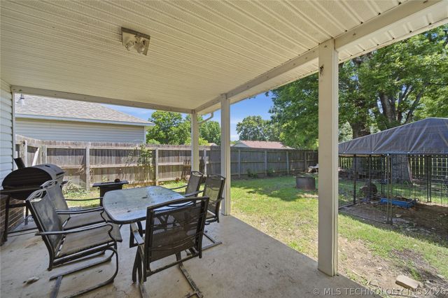 1005 W 21st Street, Claremore, OK 74017