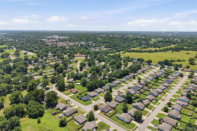 1005 W 21st Street, Claremore, OK 74017