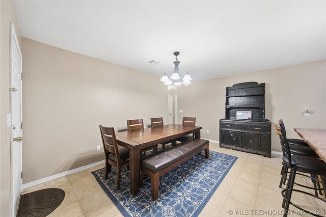 1005 W 21st Street, Claremore, OK 74017