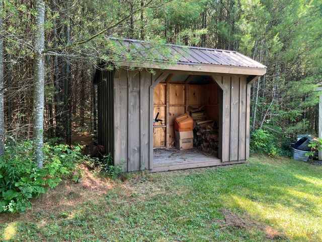 12 Flowers Way, Long Lake, NY 12847