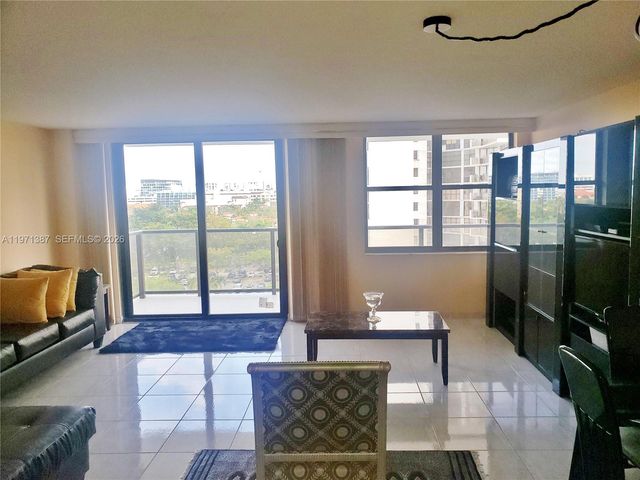 18151 NE 31st Court 906, Aventura, FL 33160