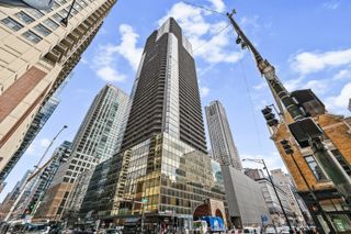 10 E ONTARIO Street 3702, Chicago, IL 60611