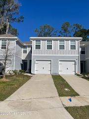 5957 CREEKSIDE CROSSING Drive, Jacksonville, FL 32210