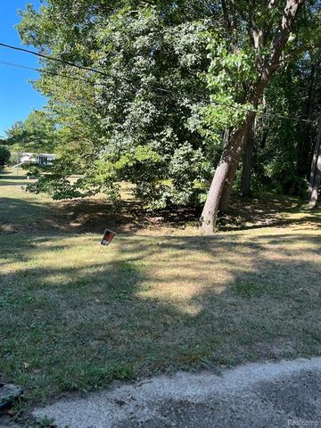 430 Sunset, White Lake, MI 48383