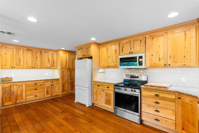 3681 Cooks Hill Road, Centralia, WA 98531