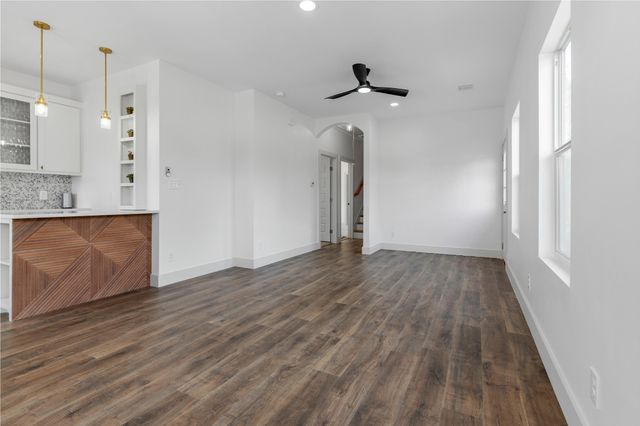 3313 Meadow Street, Dallas, TX 75215