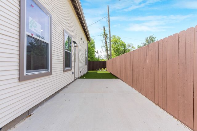 3313 Meadow Street, Dallas, TX 75215