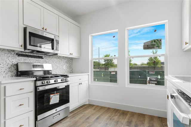 3313 Meadow Street, Dallas, TX 75215