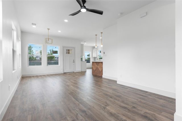 3313 Meadow Street, Dallas, TX 75215