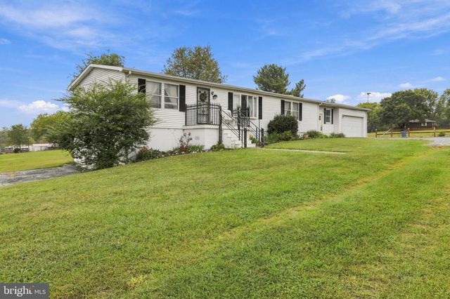 329 DAVIS DR, Martinsburg, WV 25404