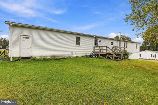 329 DAVIS DR, Martinsburg, WV 25404