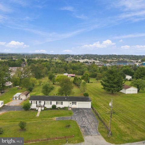 329 DAVIS DR, Martinsburg, WV 25404