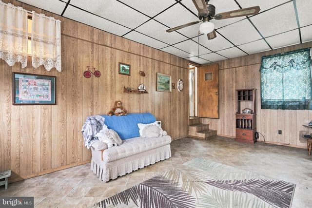 329 DAVIS DR, Martinsburg, WV 25404