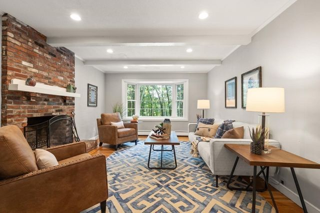 28 Sylvan Way, Sudbury, MA 01776