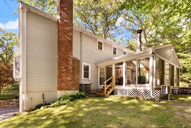 28 Sylvan Way, Sudbury, MA 01776