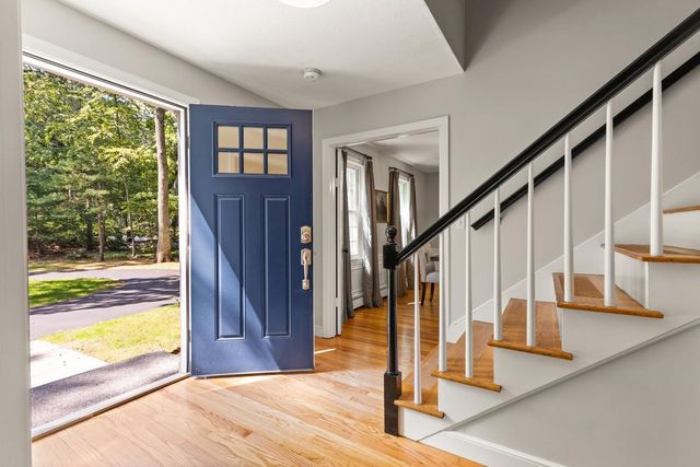 28 Sylvan Way, Sudbury, MA 01776