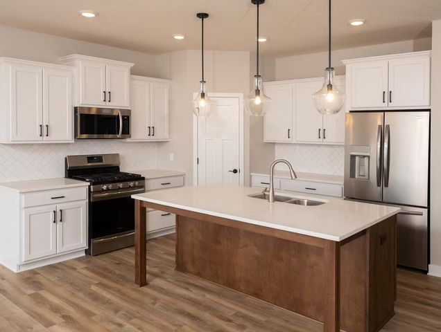 17936 Greenwich Way, Lakeville, MN 55044