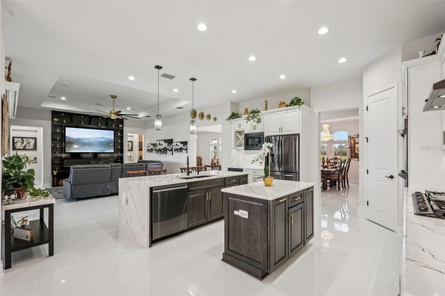 5027 LAKE TOSCANA DRIVE, Wimauma, FL 33598