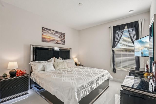 5027 LAKE TOSCANA DRIVE, Wimauma, FL 33598