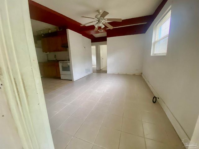 504 New York Dr, Pensacola, FL 32505