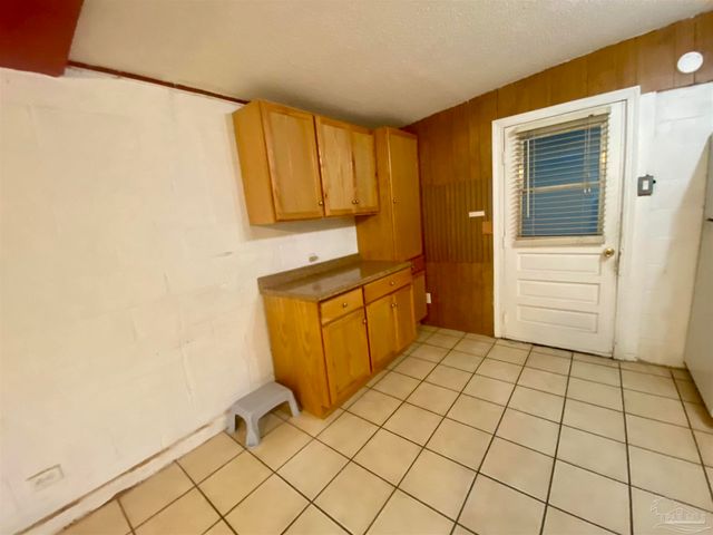 504 New York Dr, Pensacola, FL 32505