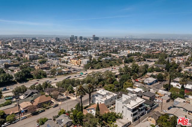 2001 W Bellevue Avenue, Los Angeles, CA 90026