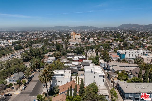 2001 W Bellevue Avenue, Los Angeles, CA 90026