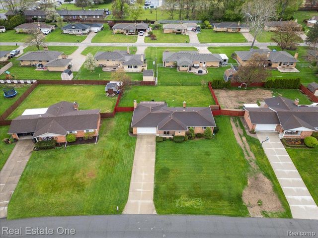 53223 Starlite Drive, Shelby Charter Township, MI 48316