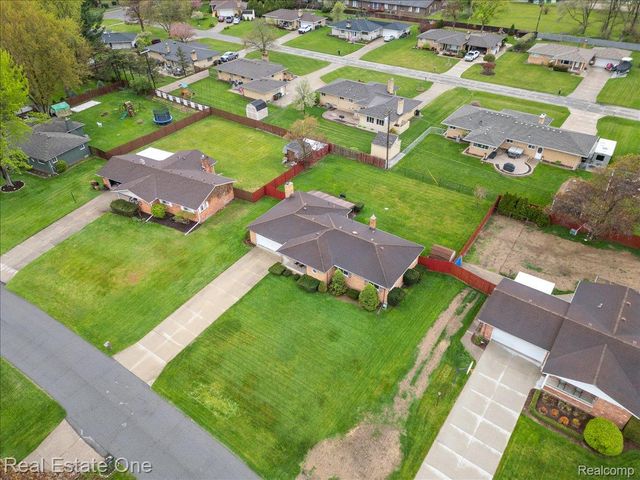 53223 Starlite Drive, Shelby Charter Township, MI 48316