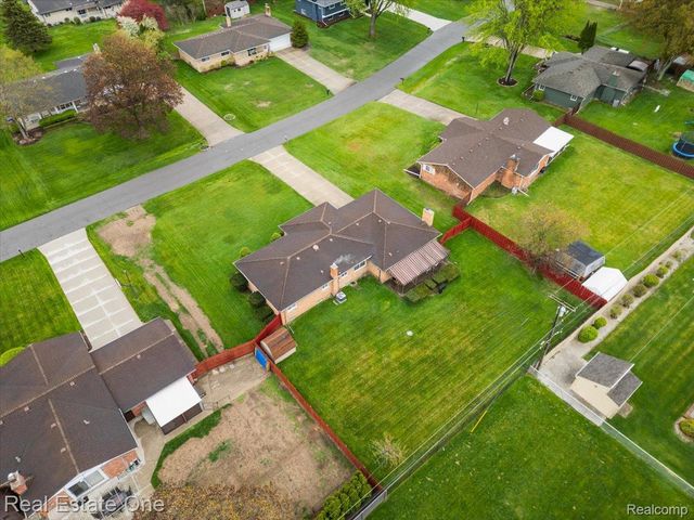 53223 Starlite Drive, Shelby Charter Township, MI 48316