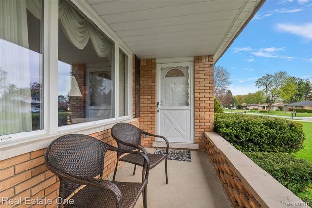 53223 Starlite Drive, Shelby Charter Township, MI 48316