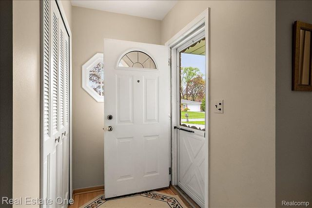 53223 Starlite Drive, Shelby Charter Township, MI 48316