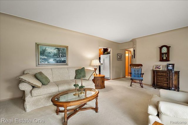 53223 Starlite Drive, Shelby Charter Township, MI 48316