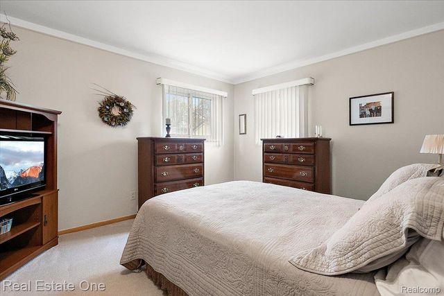 53223 Starlite Drive, Shelby Charter Township, MI 48316