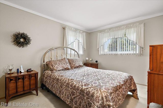 53223 Starlite Drive, Shelby Charter Township, MI 48316