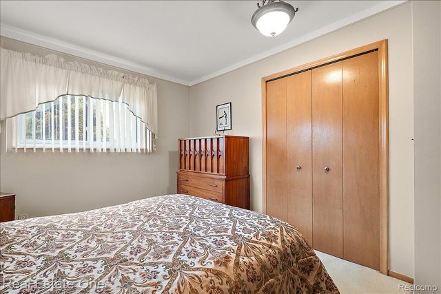 53223 Starlite Drive, Shelby Charter Township, MI 48316