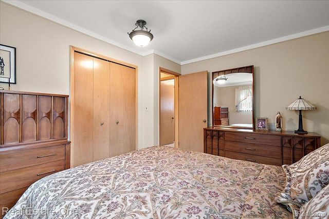 53223 Starlite Drive, Shelby Charter Township, MI 48316