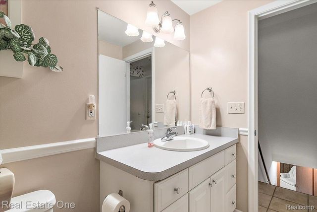 53223 Starlite Drive, Shelby Charter Township, MI 48316