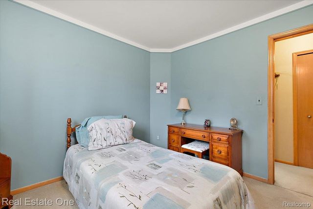 53223 Starlite Drive, Shelby Charter Township, MI 48316