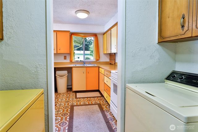 247 Bass Avenue NE, Ocean Shores, WA 98569