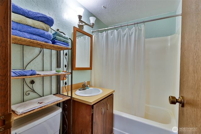 247 Bass Avenue NE, Ocean Shores, WA 98569