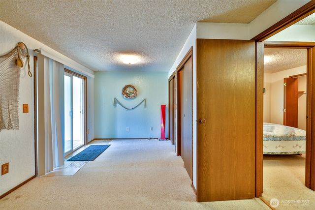 247 Bass Avenue NE, Ocean Shores, WA 98569