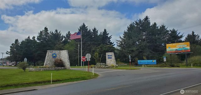247 Bass Avenue NE, Ocean Shores, WA 98569