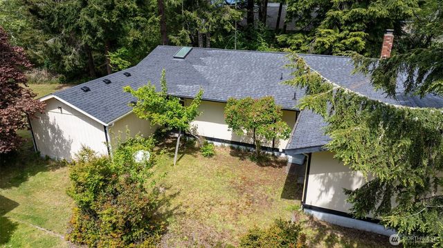 247 Bass Avenue NE, Ocean Shores, WA 98569