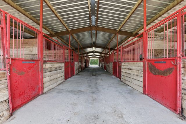 2480 Bob White Drive, Granbury, TX 76049
